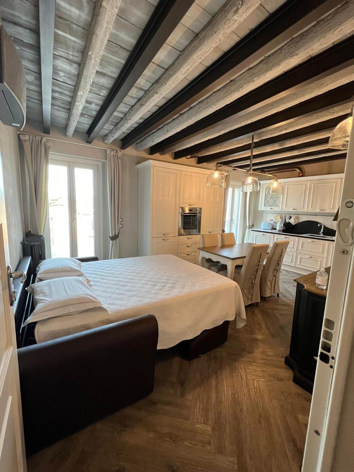 La Vite 2.0 Apartments Desenzano del Garda Eksteriør bilde