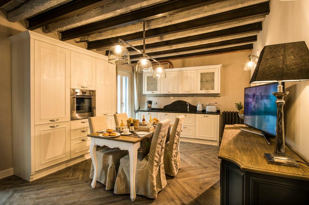 La Vite 2.0 Apartments Desenzano del Garda Eksteriør bilde